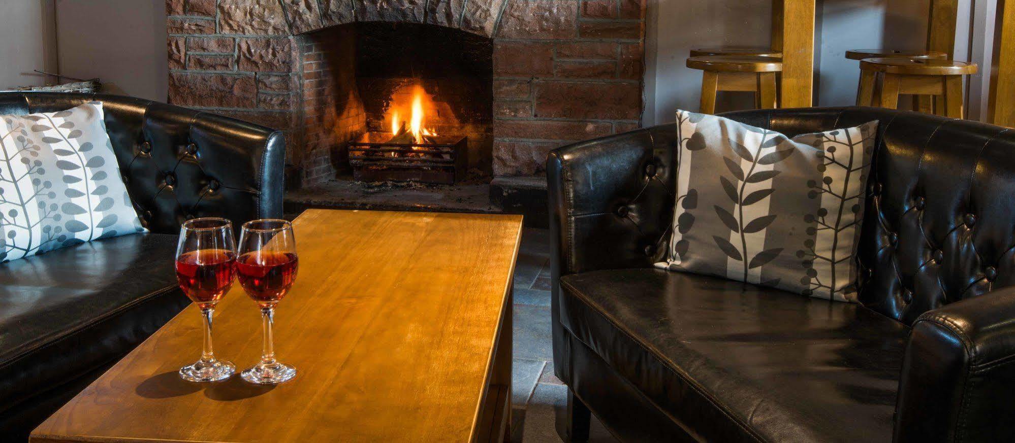 The Red Lion Earlston Exterior foto